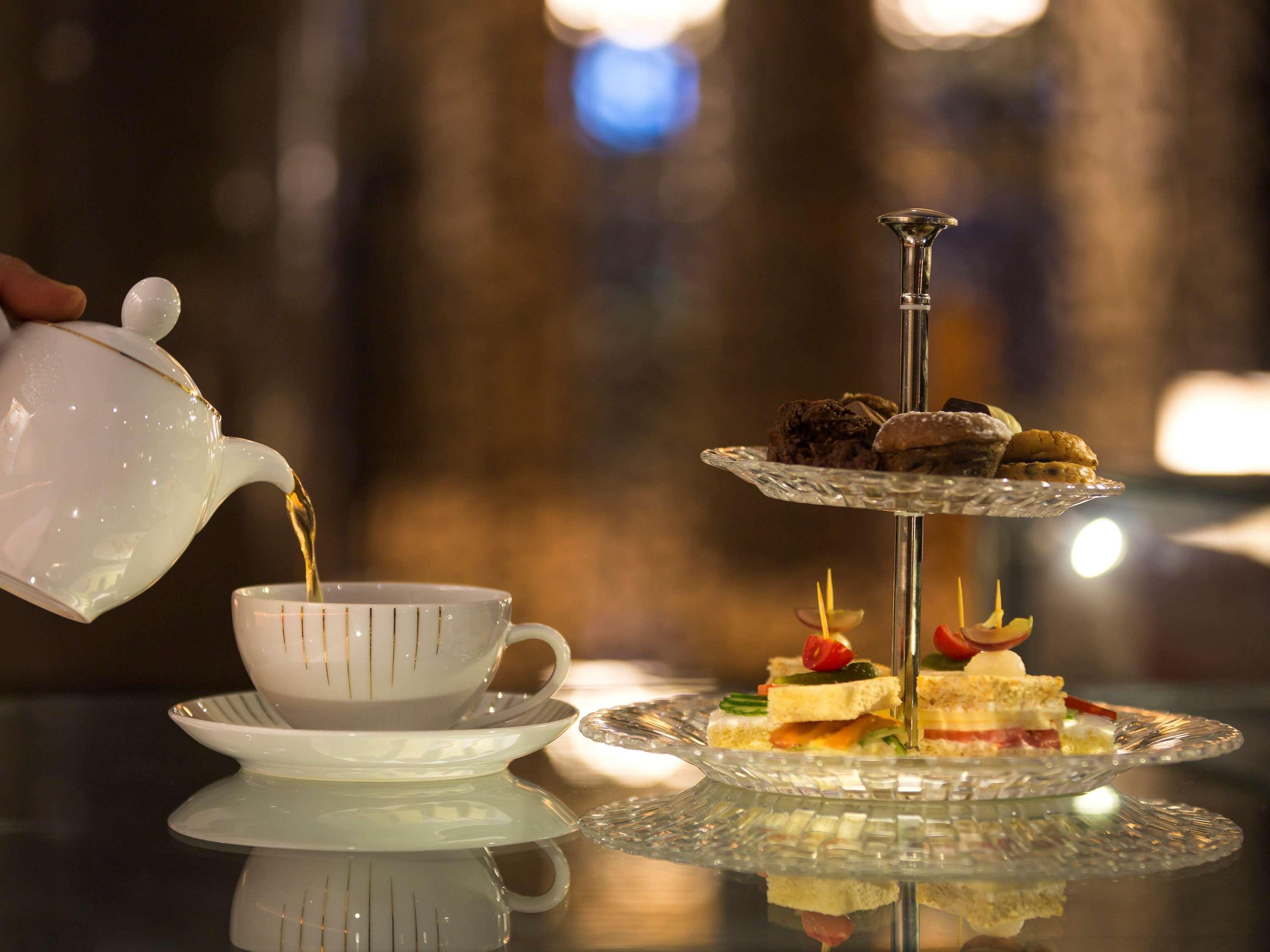 Moevenpick Hotel Du Lac Tunis Tunes Exterior foto Afternoon tea