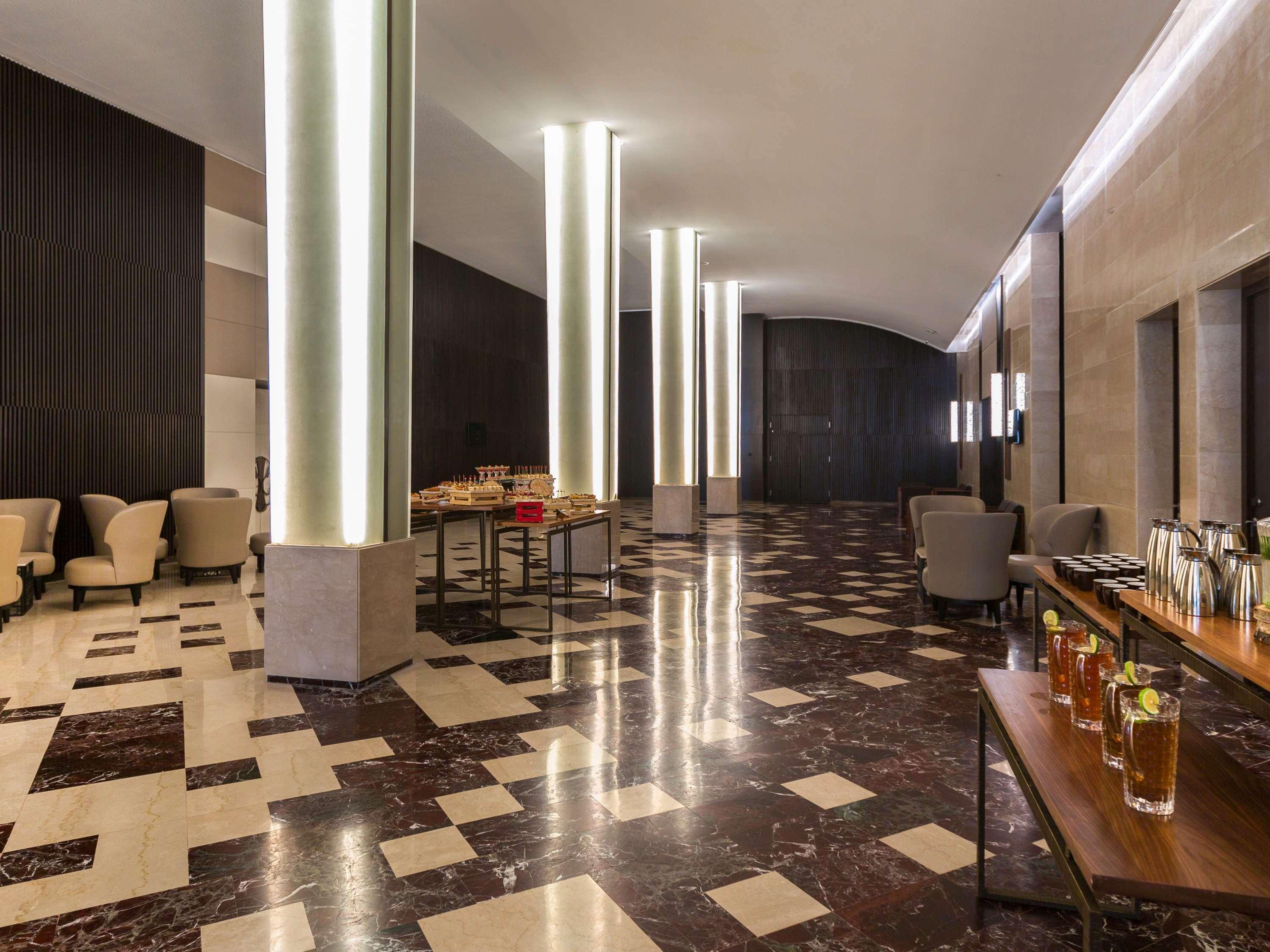 Moevenpick Hotel Du Lac Tunis Tunes Exterior foto The Westin Mumbai