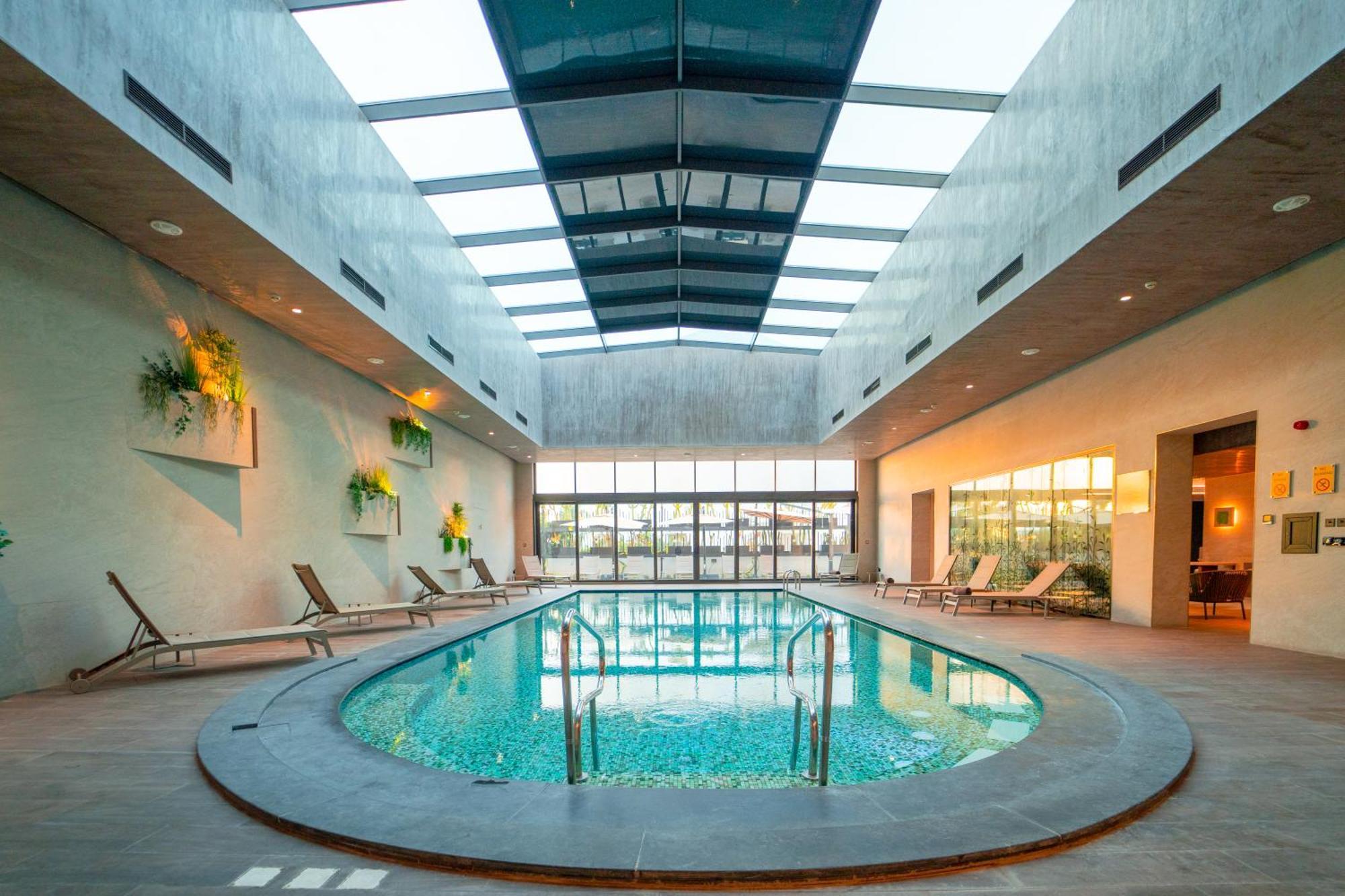 Moevenpick Hotel Du Lac Tunis Tunes Exterior foto The swimming pool at the hotel